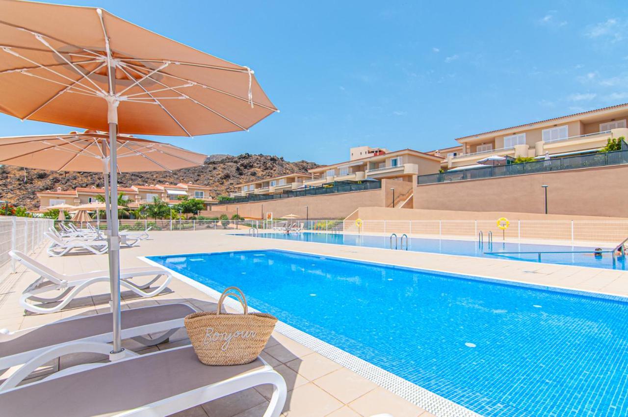 Black Beach Luxury Vacation House Пуерто-де-Сантьяго Екстер'єр фото